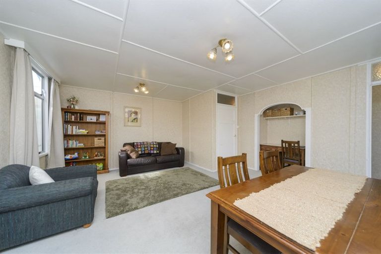 Photo of property in 35 Birmingham Street, Takaro, Palmerston North, 4412