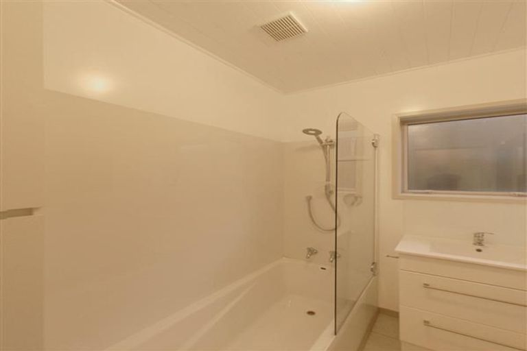 Photo of property in 2/372 Marine Parade, South New Brighton, Christchurch, 8062