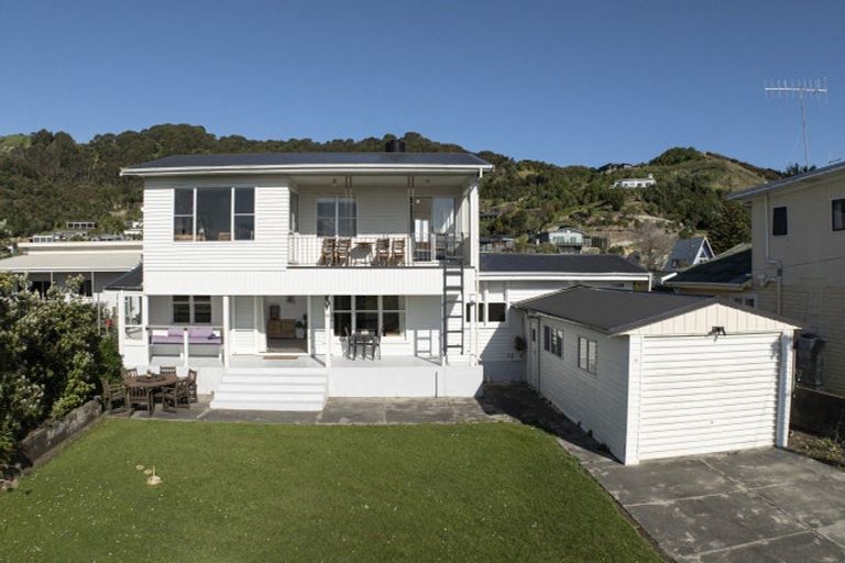 Photo of property in 69 Fortescue Street, Mahia, Nuhaka, 4198