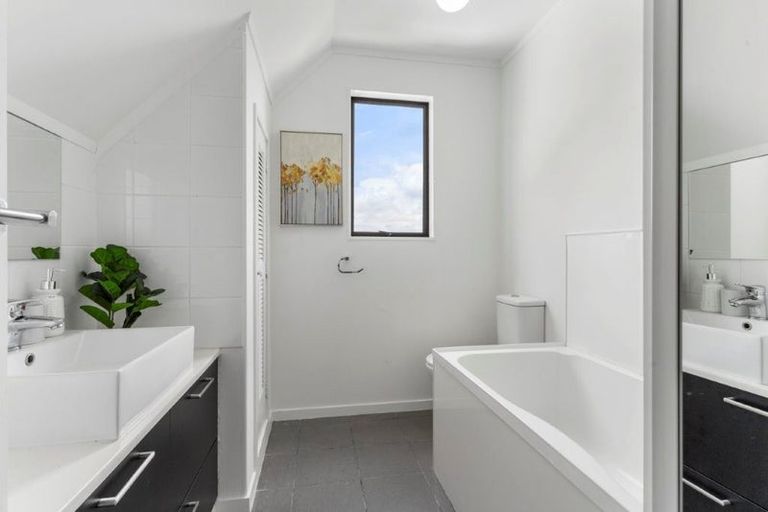 Photo of property in 9a Brandon Road, Manly, Whangaparaoa, 0930