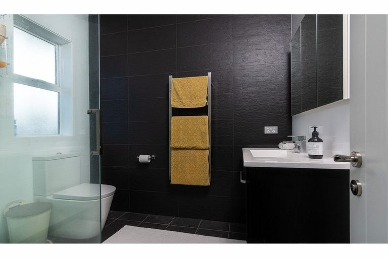 Photo of property in 4 York Terrace, Riverhead, 0820