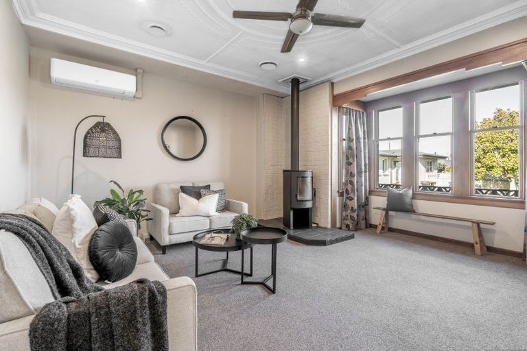 Photo of property in 156 Mackenzie Street, Winton, 9720