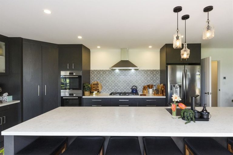 Photo of property in 52 Centre Road, Aokautere, Palmerston North, 4471