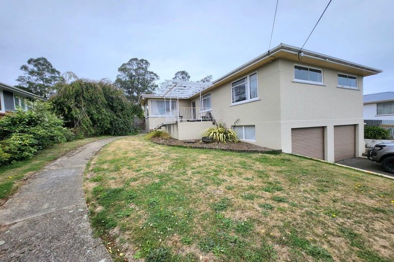 Photo of property in 16 Oxford Street, Holmes Hill, Oamaru, 9401