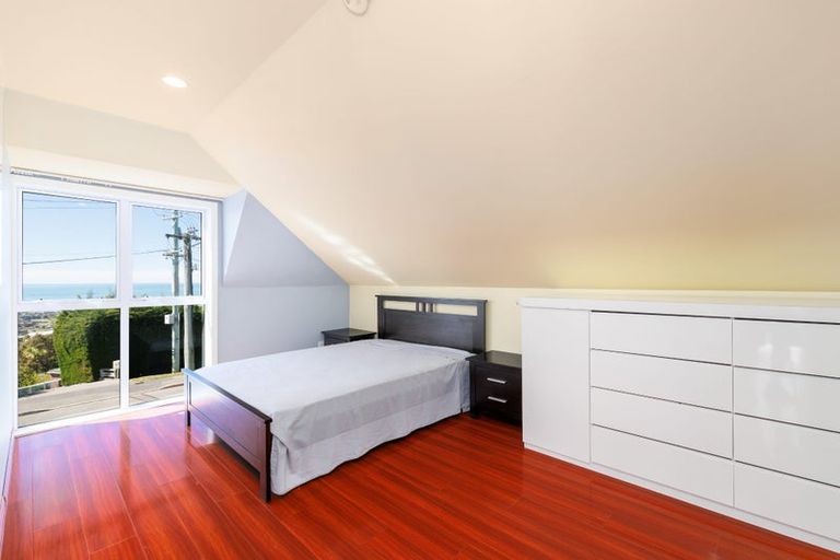 Photo of property in 12 Belleview Terrace, Mount Pleasant, Christchurch, 8081