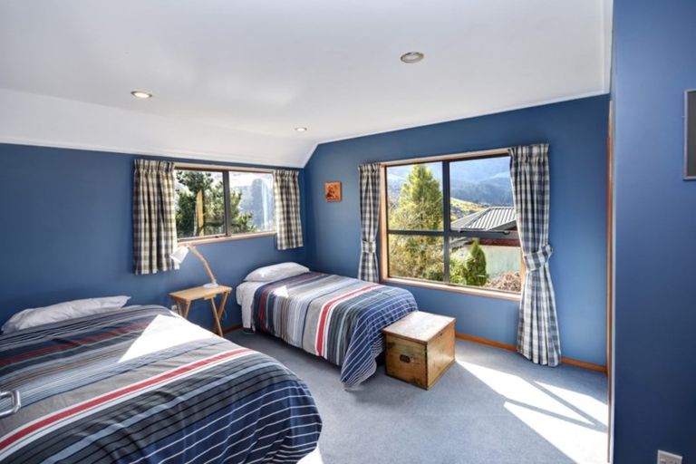 Photo of property in 18 Ribbonwood Close, Normanby, Dunedin, 9010