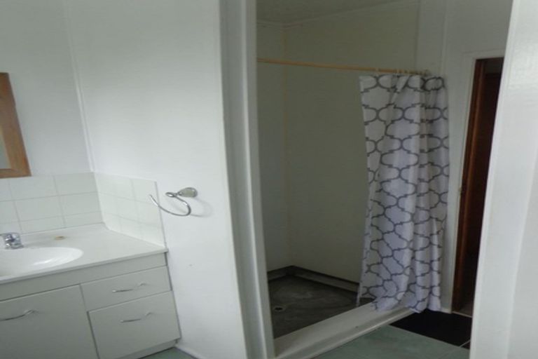 Photo of property in 168 Don Buck Road, Massey, Auckland, 0614