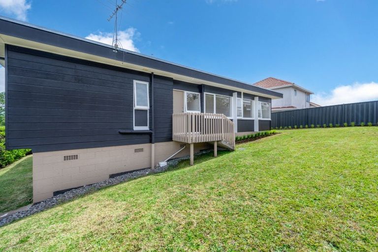 Photo of property in 22 Andrea Place, Sunnyhills, Auckland, 2010