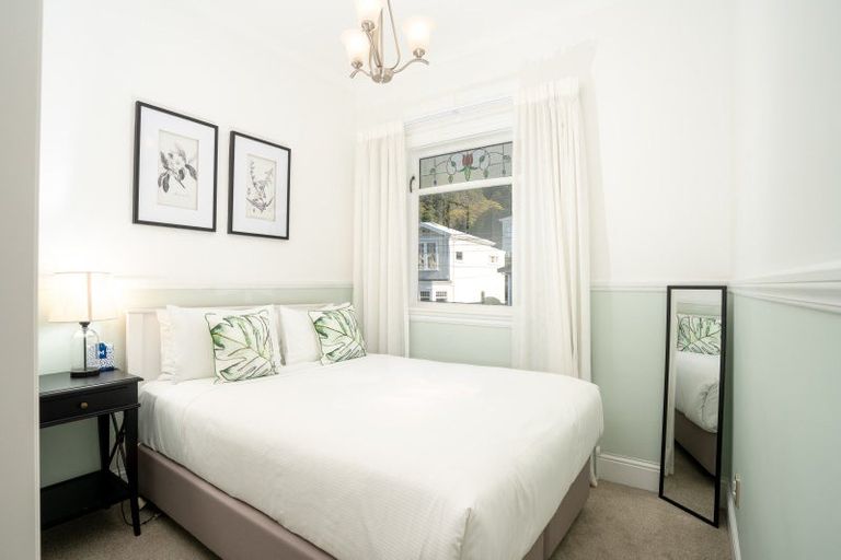 Photo of property in 10 Burnell Avenue, Thorndon, Wellington, 6011