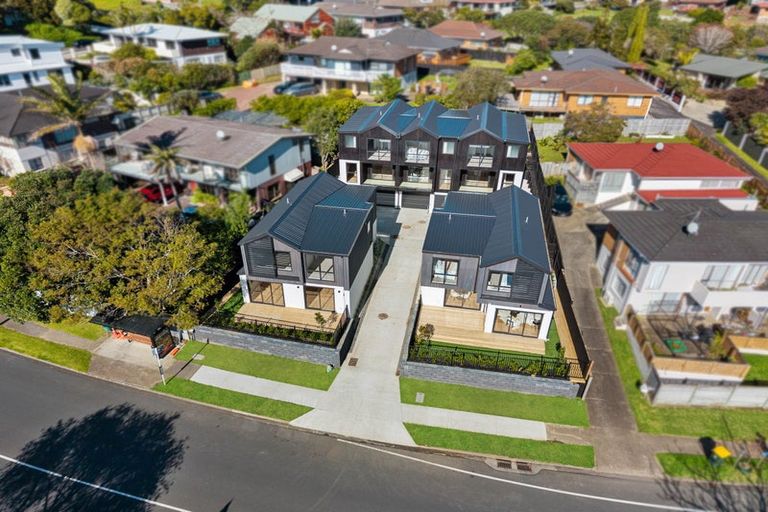 Photo of property in 10d Prince Regent Drive, Half Moon Bay, Auckland, 2012