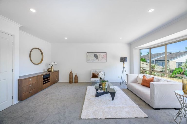 Photo of property in 8 Brookwood Drive, Henderson, Auckland, 0612