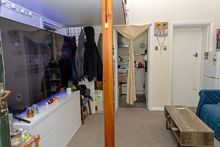 Photo of property in 1/63 Queen Street, North Dunedin, Dunedin, 9016