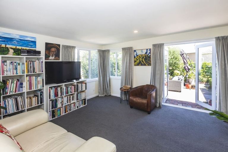 Photo of property in 74 Ranfurly Street, St Albans, Christchurch, 8014