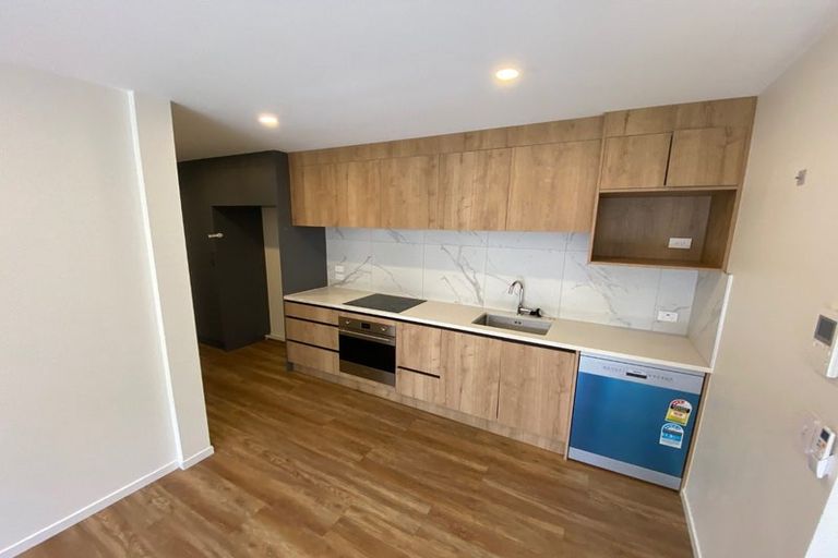 Photo of property in 1/7g Newelm Lane, Flat Bush, Auckland, 2019