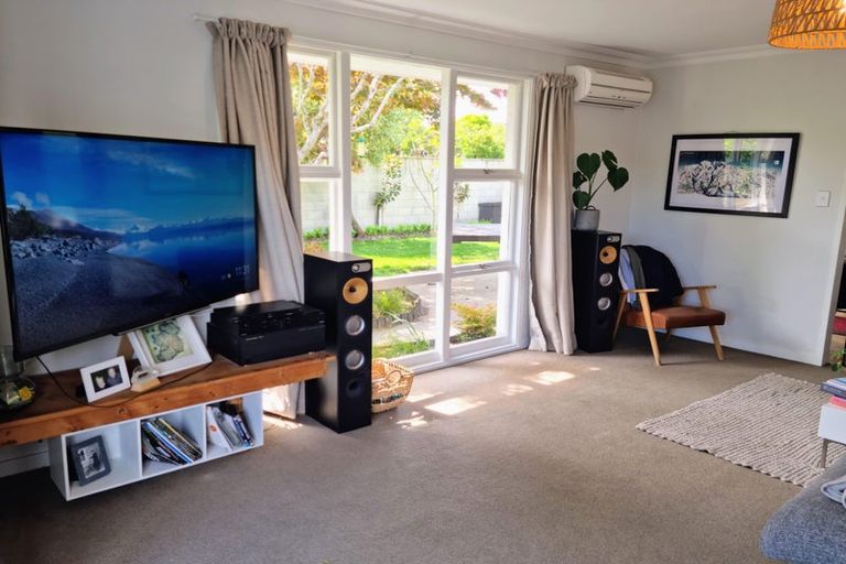 Photo of property in 1/64a Paparoa Street, Papanui, Christchurch, 8053