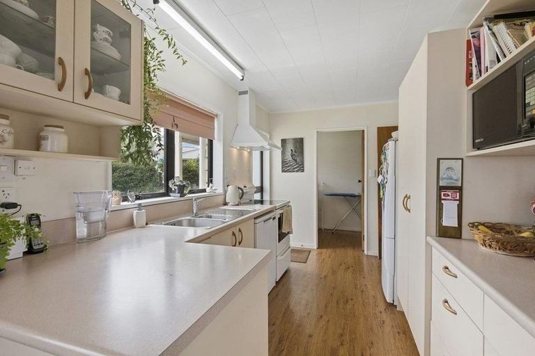 Photo of property in 118a Halswell Junction Road, Halswell, Christchurch, 8025