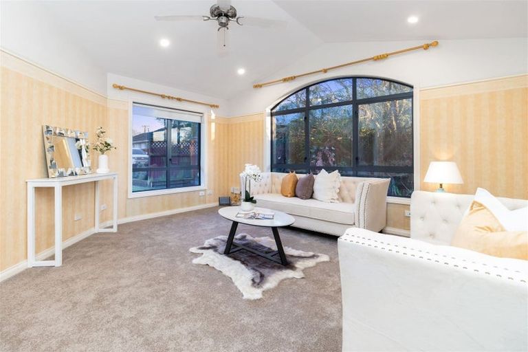 Photo of property in 6b Fovant Street, Russley, Christchurch, 8042