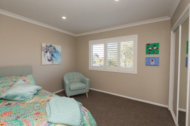 Photo of property in 2 Seclusion Lane, Parklands, Christchurch, 8083