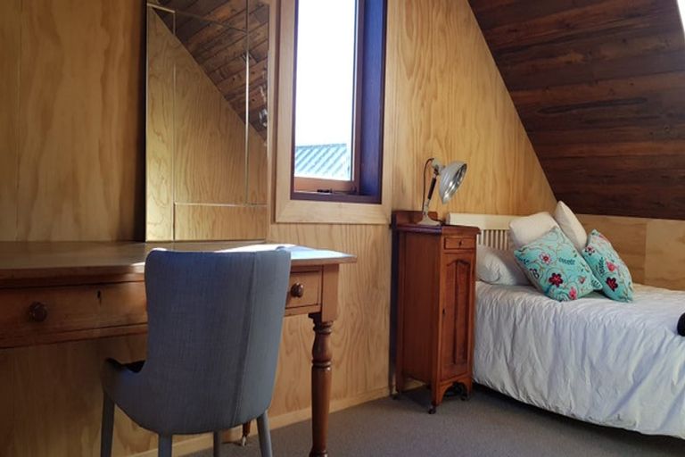 Photo of property in 43 Threepwood Road, Lake Hayes, Queenstown, 9371