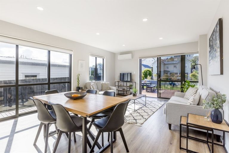 Photo of property in 106 Parkview Drive, Gulf Harbour, Whangaparaoa, 0930