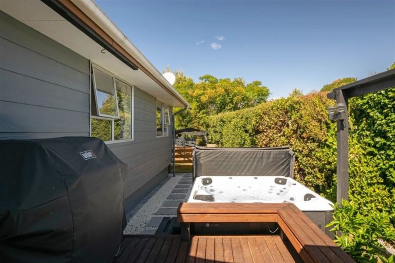 Photo of property in 20 Rousehill Street, Renwick, 7204