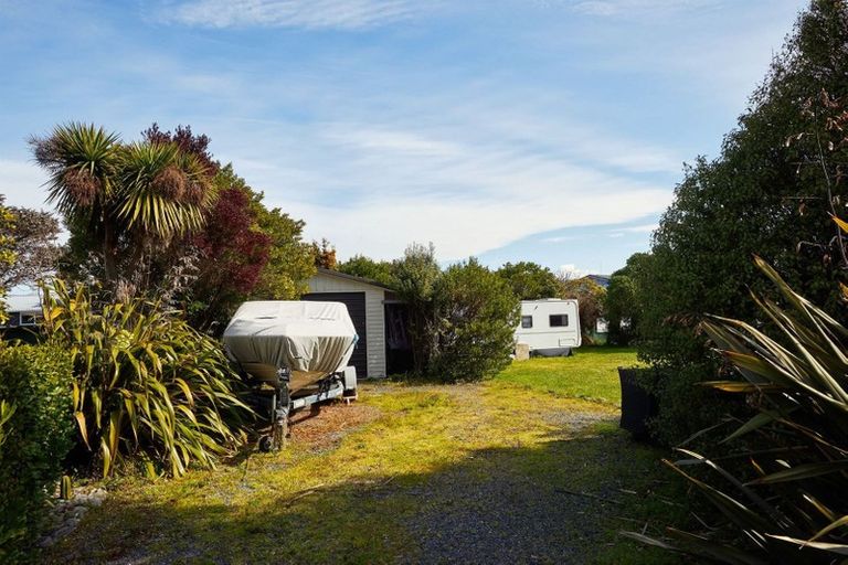Photo of property in 49 Kotare Place, South Bay, Kaikoura, 7300