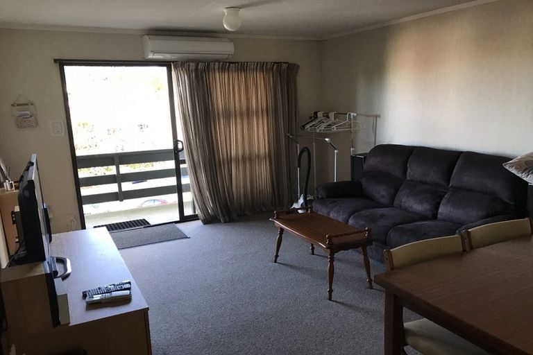 Photo of property in 93 Queen Street, North Dunedin, Dunedin, 9016