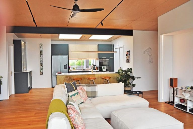 Photo of property in 52 Sandpiper Avenue, Point Wells, 0986