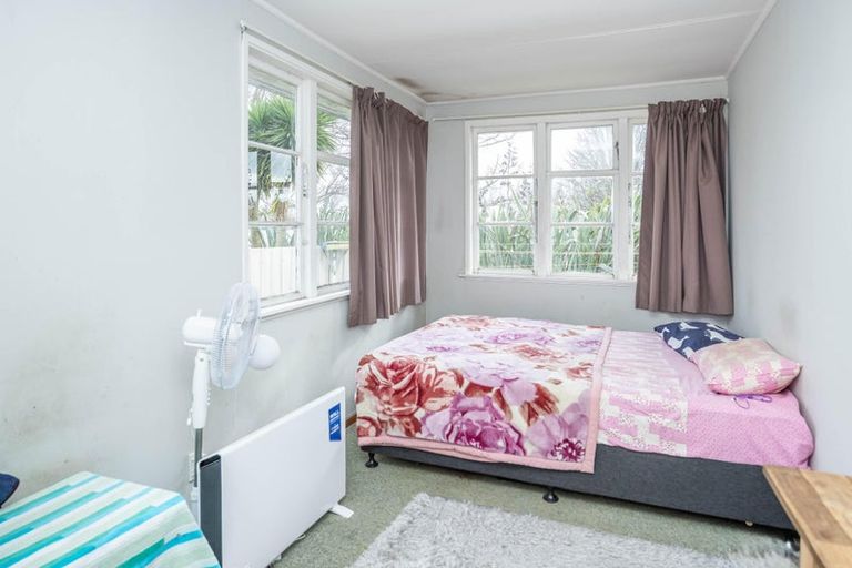 Photo of property in 29 Paul Crescent, Fairfield, Hamilton, 3214