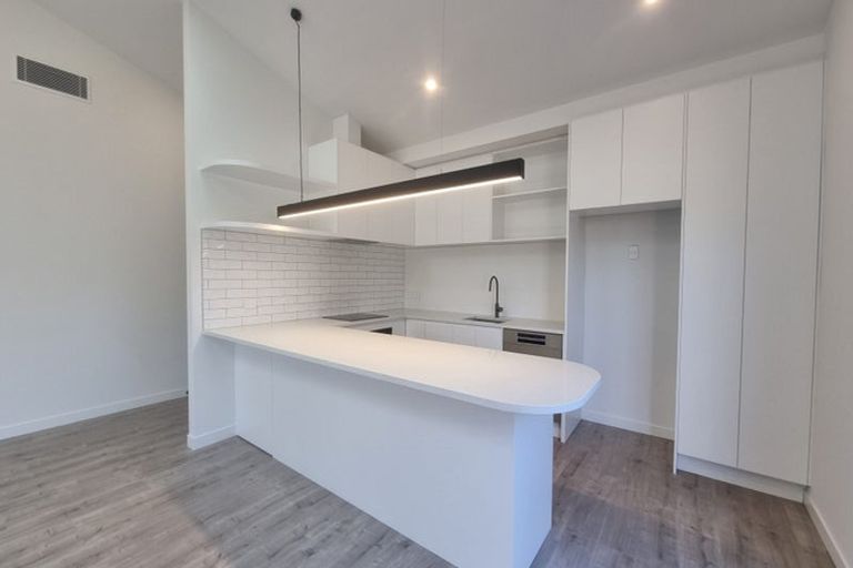 Photo of property in 9 Marsh Street, Jacks Point, 9371