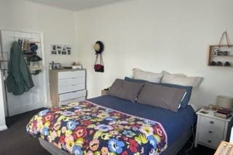 Photo of property in 73 Bell Road, Waiwhetu, Lower Hutt, 5010