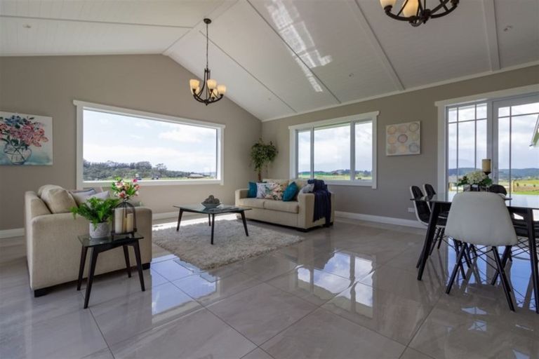 Photo of property in 4 Fernbird Grove, Kerikeri, 0294