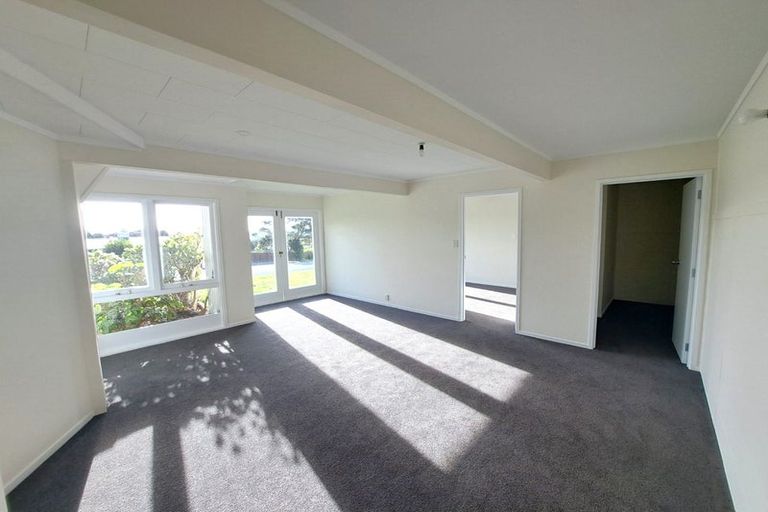 Photo of property in 65 Roseberry Avenue, Birkenhead, Auckland, 0626