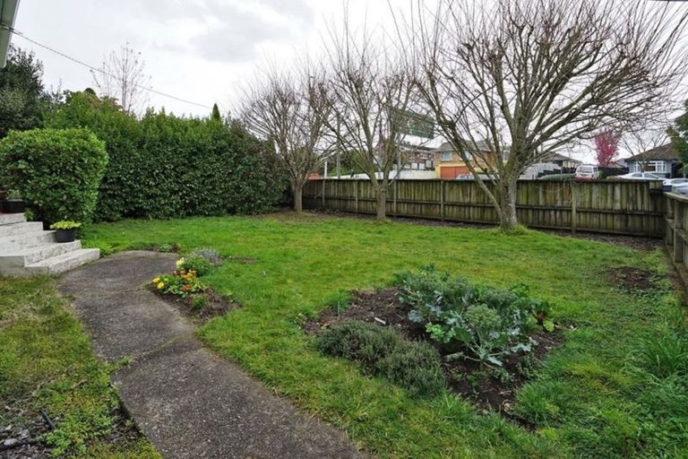 Photo of property in 18 Morrinsville Road, Hillcrest, Hamilton, 3216