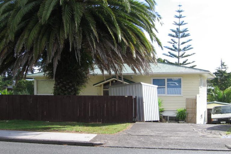Photo of property in 91 Barrys Road, Glendene, Auckland, 0602
