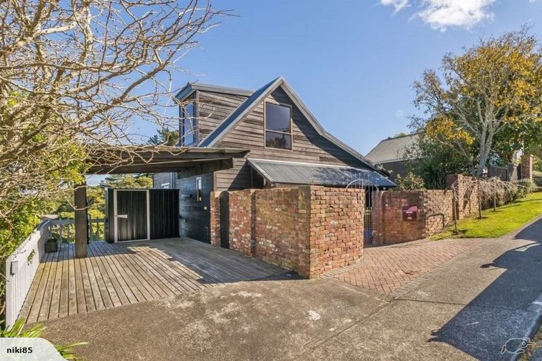 Photo of property in 71 Park Road, Belmont, Lower Hutt, 5010