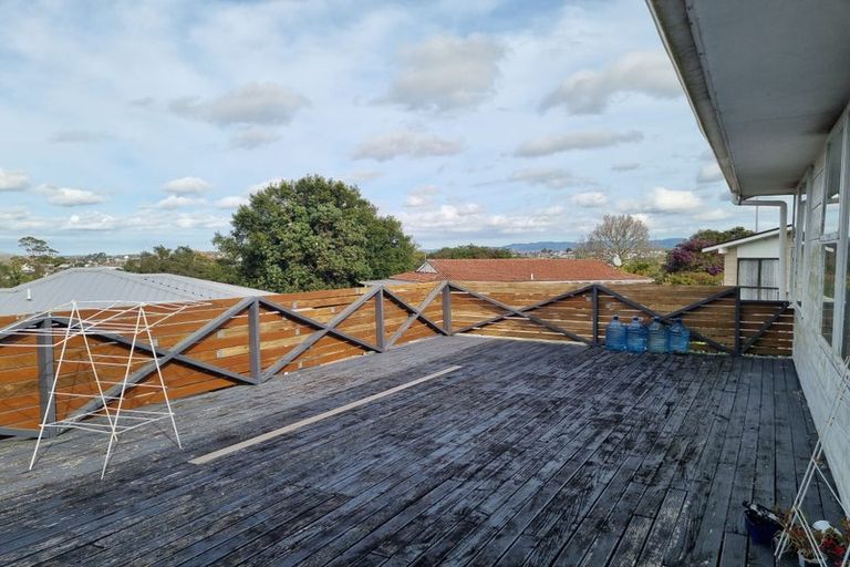 Photo of property in 45 Hobsonville Road, West Harbour, Auckland, 0618