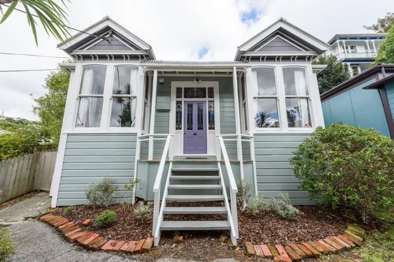 Photo of property in 11 Devon Street, Aro Valley, Wellington, 6021