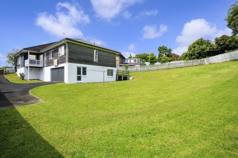 Photo of property in 6 Chedworth Drive, Glenfield, Auckland, 0629