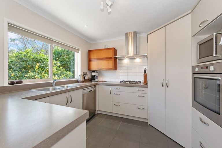 Photo of property in 27 Whitney Place, Rototuna North, Hamilton, 3210