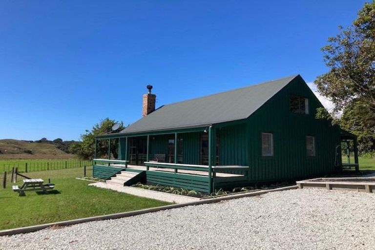 Photo of property in 570 Rahuikiri Road, Tomarata, Wellsford, 0974
