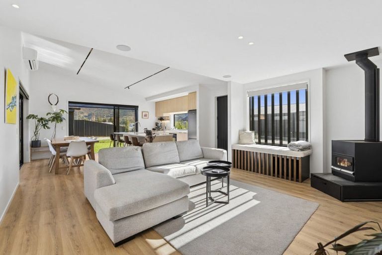 Photo of property in 22 Dunn Street, Lake Hawea, Wanaka, 9382