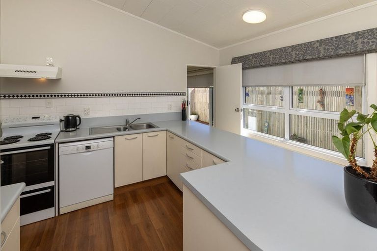 Photo of property in 71 Donovan Road, Paraparaumu Beach, Paraparaumu, 5032
