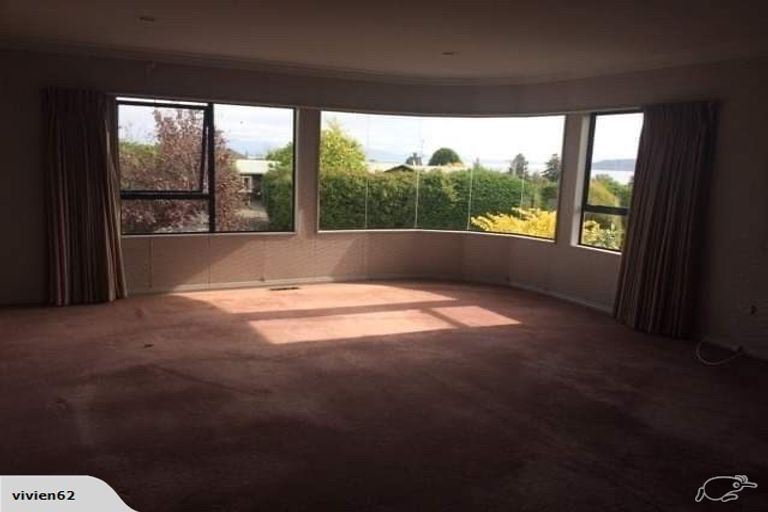 Photo of property in 72 Shepherd Road, Waipahihi, Taupo, 3330