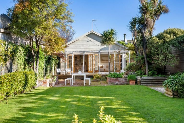 Photo of property in 65 Wiggins Street, Sumner, Christchurch, 8081