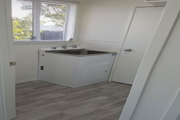 Photo of property in 48 Sharland Avenue, Manurewa, Auckland, 2102