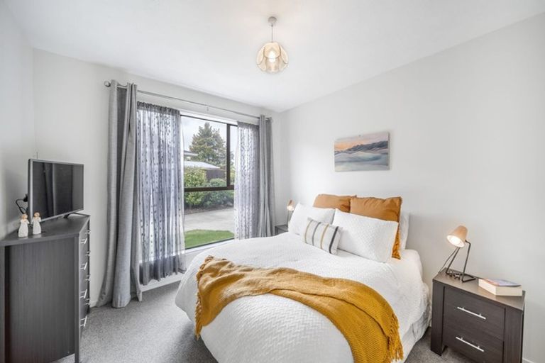 Photo of property in 6 Omega Place, Casebrook, Christchurch, 8051