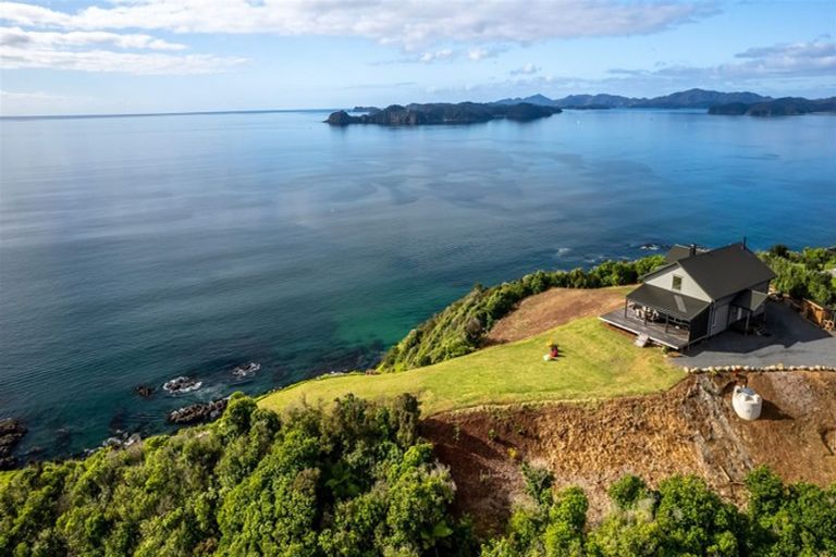 Photo of property in 96 Pukematu Lane, Russell, 0202