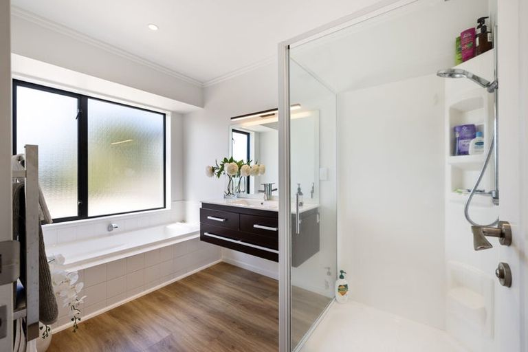 Photo of property in 1 Riverside Lane, Spencerville, Christchurch, 8083