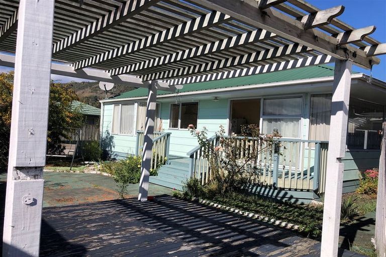 Photo of property in 128a Toi Toi Street, Toi Toi, Nelson, 7010